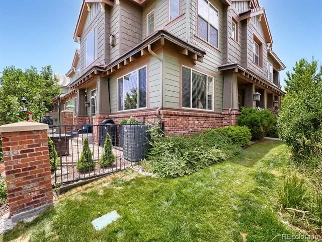 10134 Bluffmont Lane Lone Tree, CO 80124