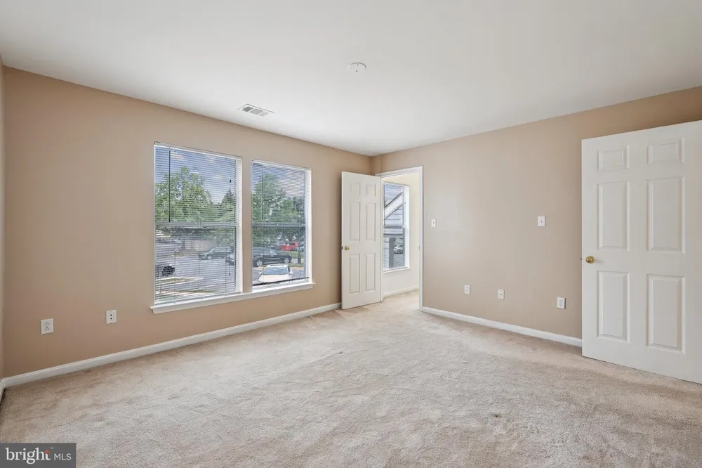 20590 CORNSTALK TERRACE #202 Ashburn, VA 20147