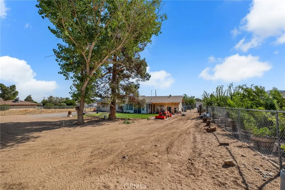 8150 Minstead Hesperia, CA 92345