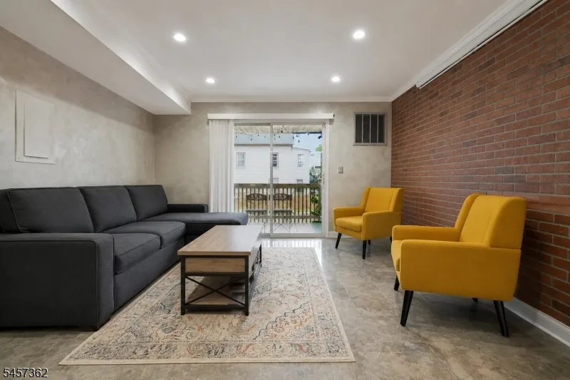 58 S 2nd St #2A Unit 2A Elizabeth City, NJ 07206