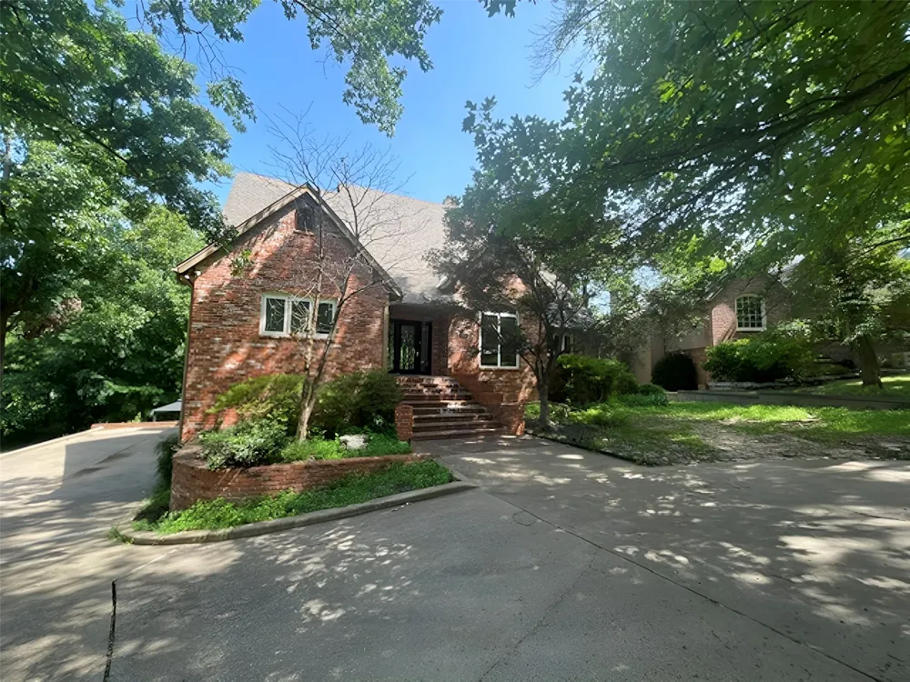 3813 E 99th Place Tulsa, OK 74137