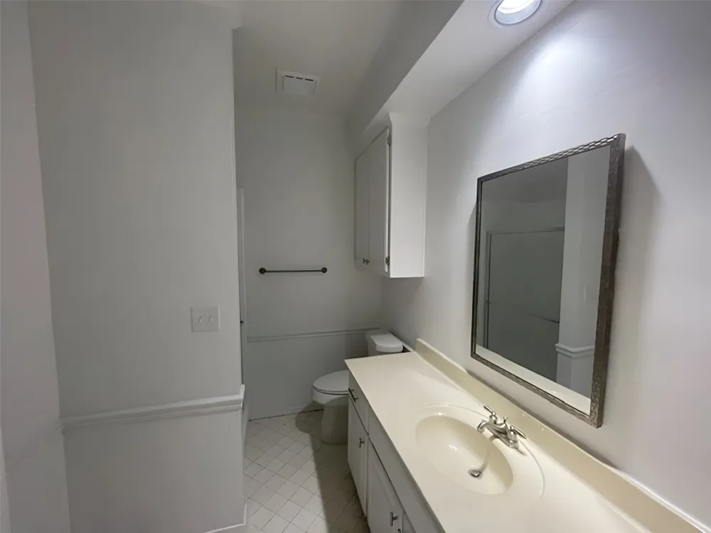 3813 E 99th Place Tulsa, OK 74137