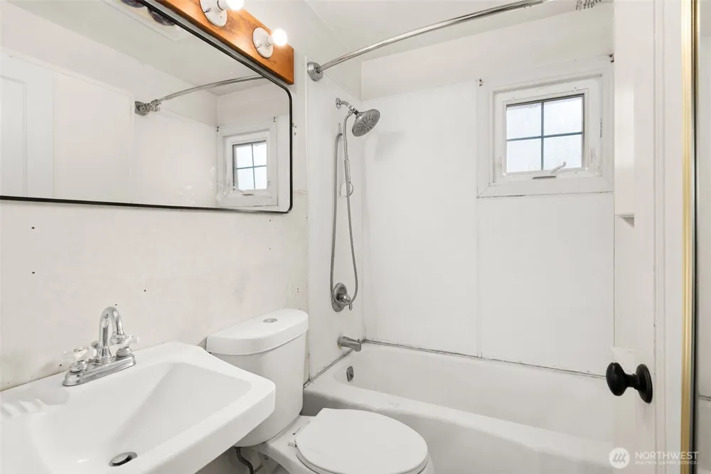 370 SE Whitecap Alley Shelton, WA 98584