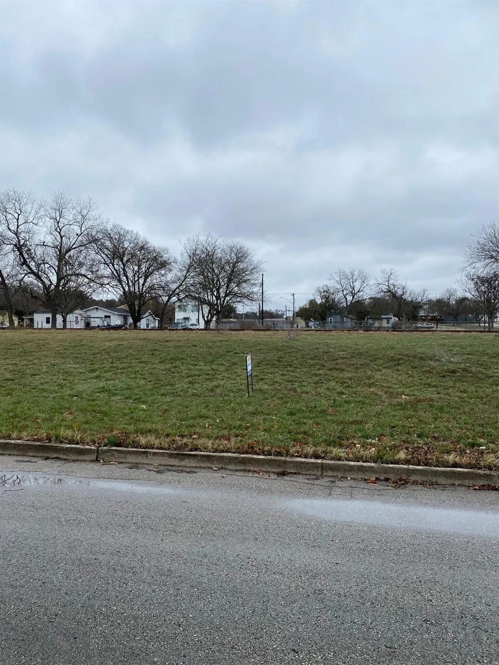 337 Dallas Street New Braunfels, TX 78130