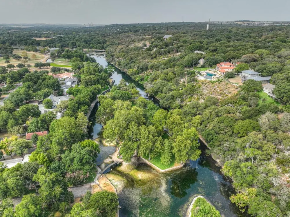 337 Dallas Street New Braunfels, TX 78130