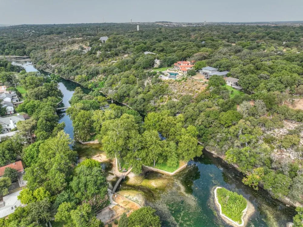 337 Dallas Street New Braunfels, TX 78130