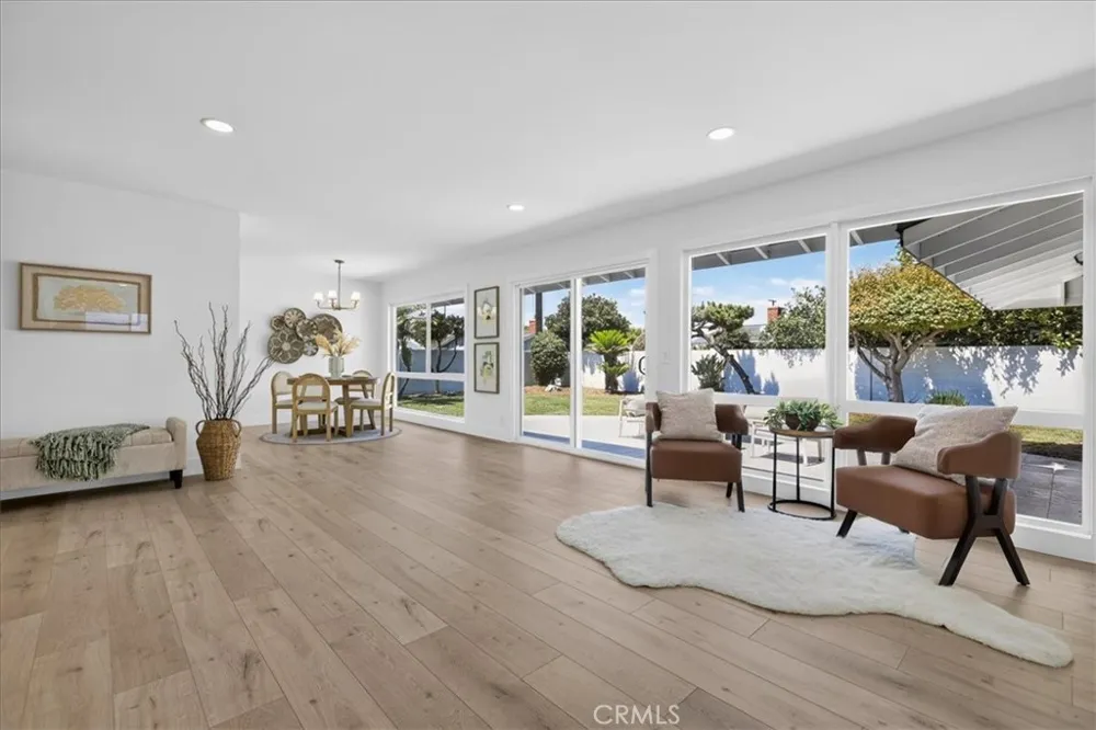 8611 Elmer Garden Grove, CA 92841