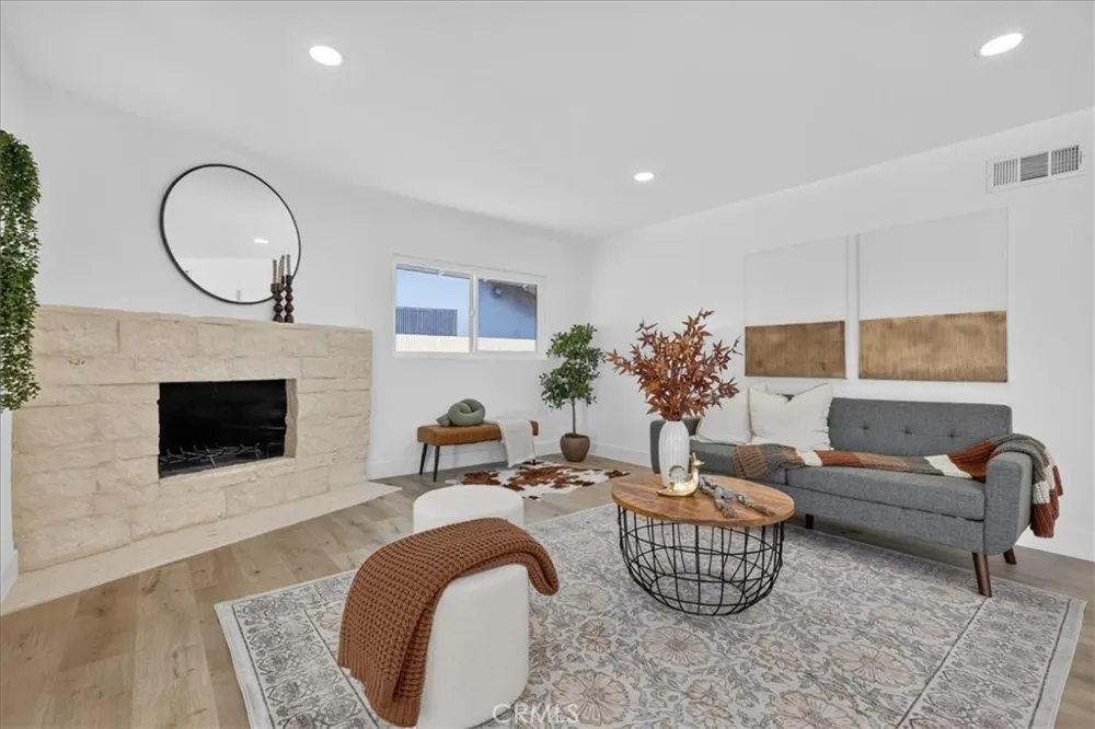 8611 Elmer Garden Grove, CA 92841