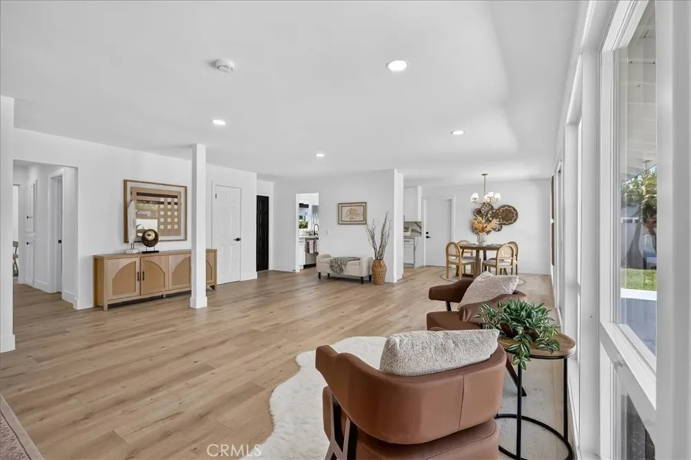 8611 Elmer Garden Grove, CA 92841