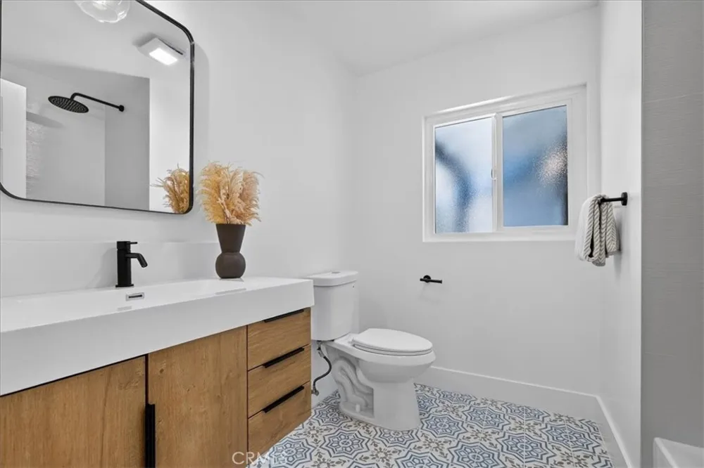 8611 Elmer Garden Grove, CA 92841