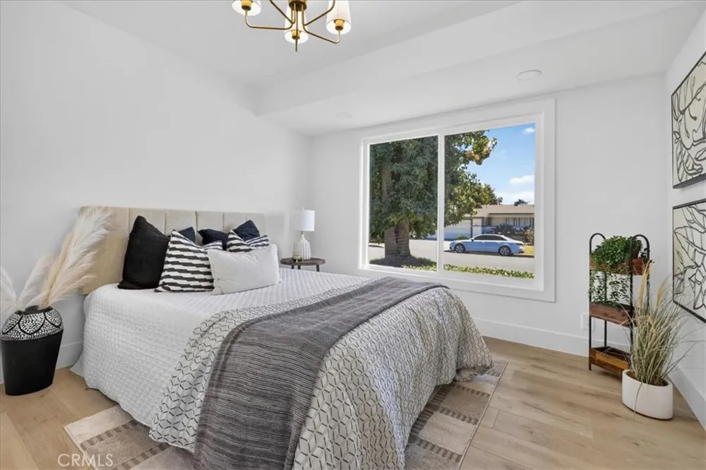 8611 Elmer Garden Grove, CA 92841