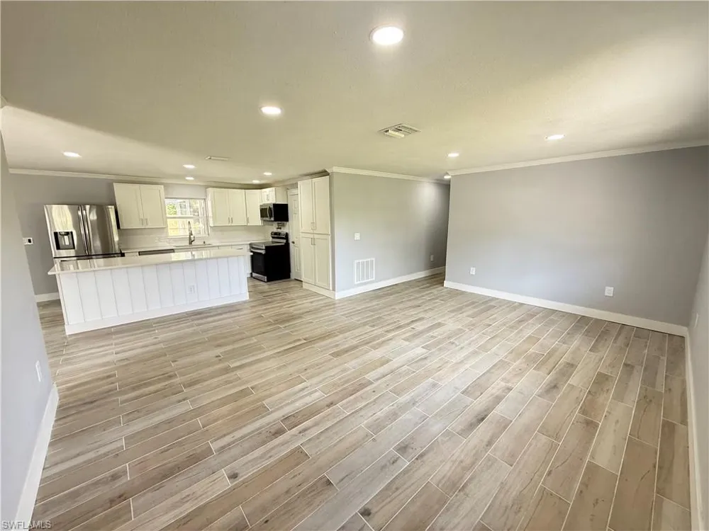 16600 Arbor Ridge Drive Fort Myers, FL 33908
