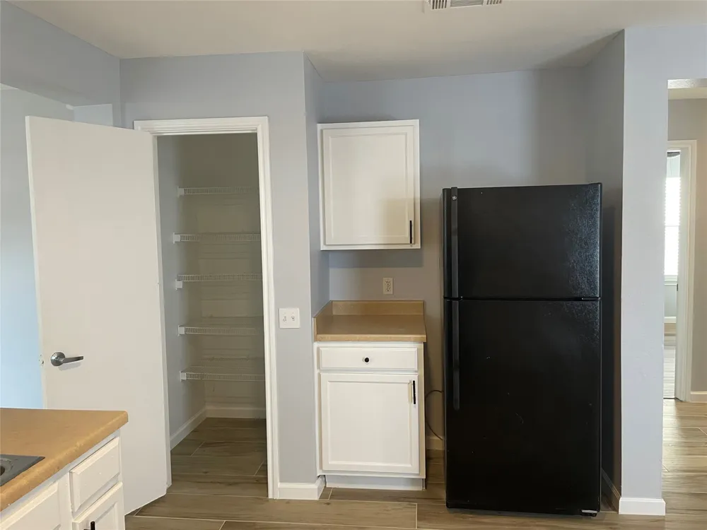 3401 Sand Dunes Avenue Austin, TX 78744