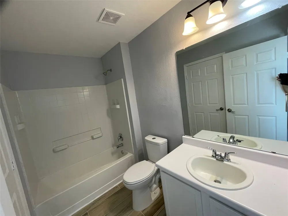3401 Sand Dunes Avenue Austin, TX 78744