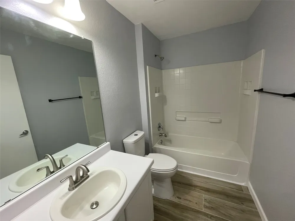 3401 Sand Dunes Avenue Austin, TX 78744