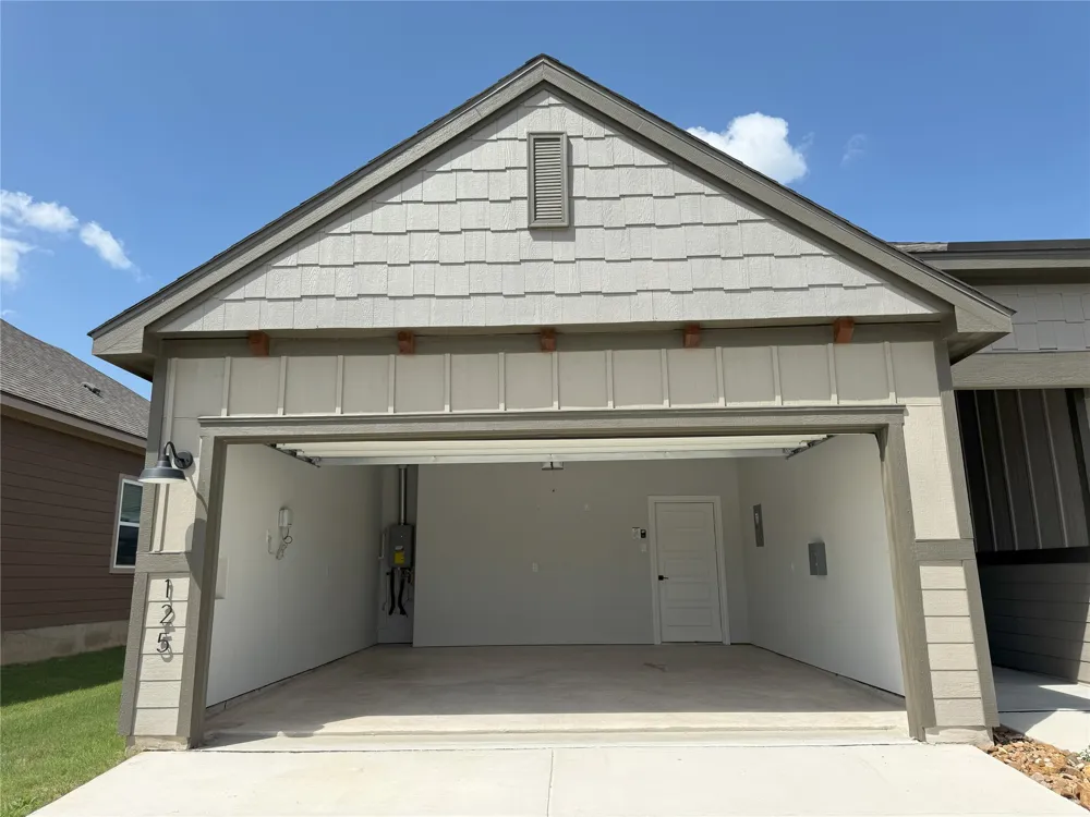 125 Skyflower Lane San Marcos, TX 78666