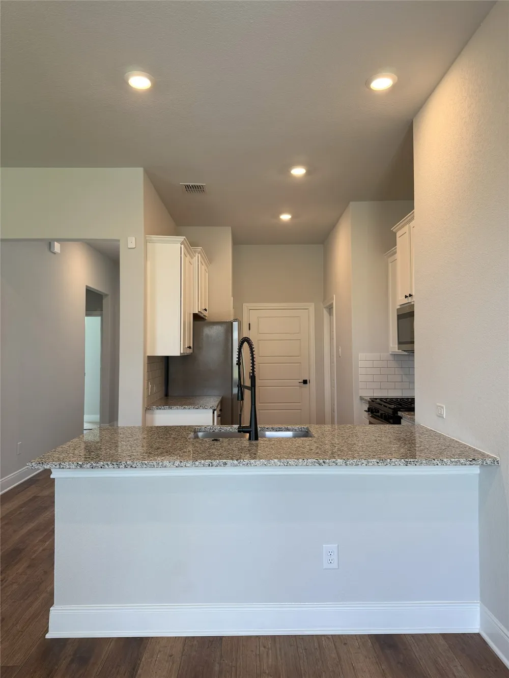 125 Skyflower Lane San Marcos, TX 78666