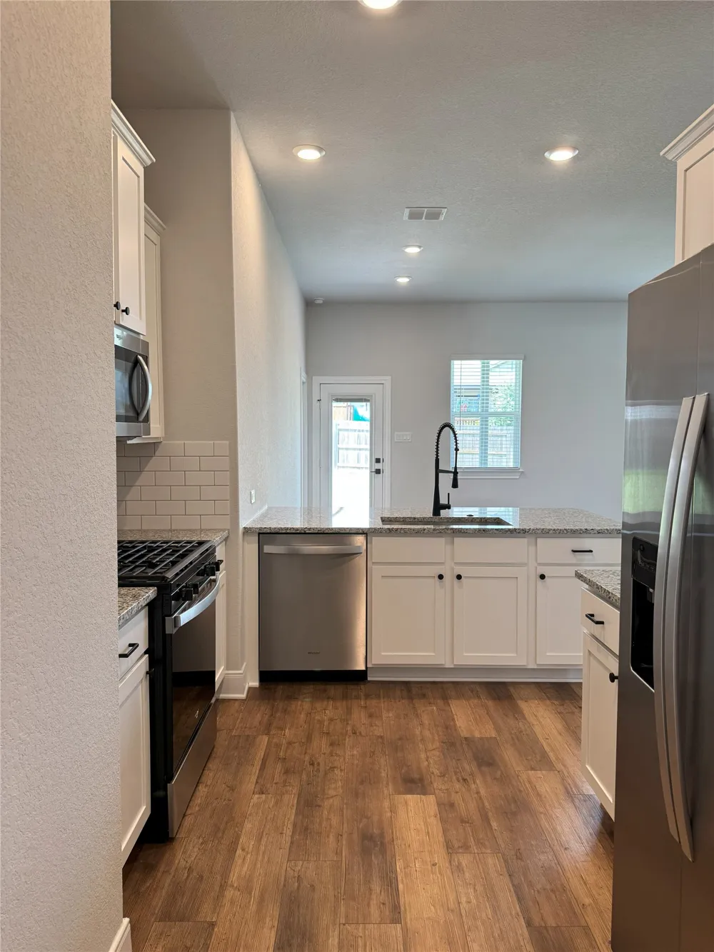 125 Skyflower Lane San Marcos, TX 78666
