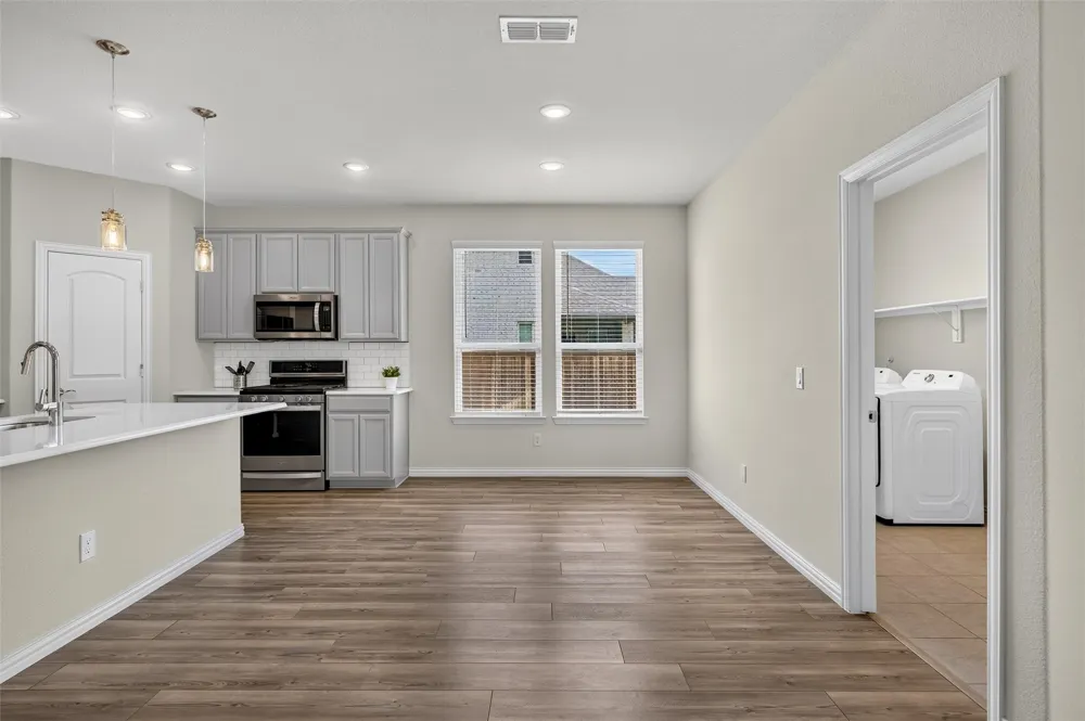 8715 Royal Star Road Rowlett, TX 75089