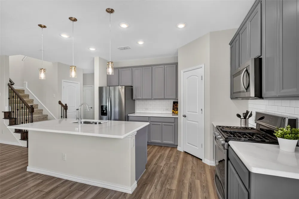 8715 Royal Star Road Rowlett, TX 75089