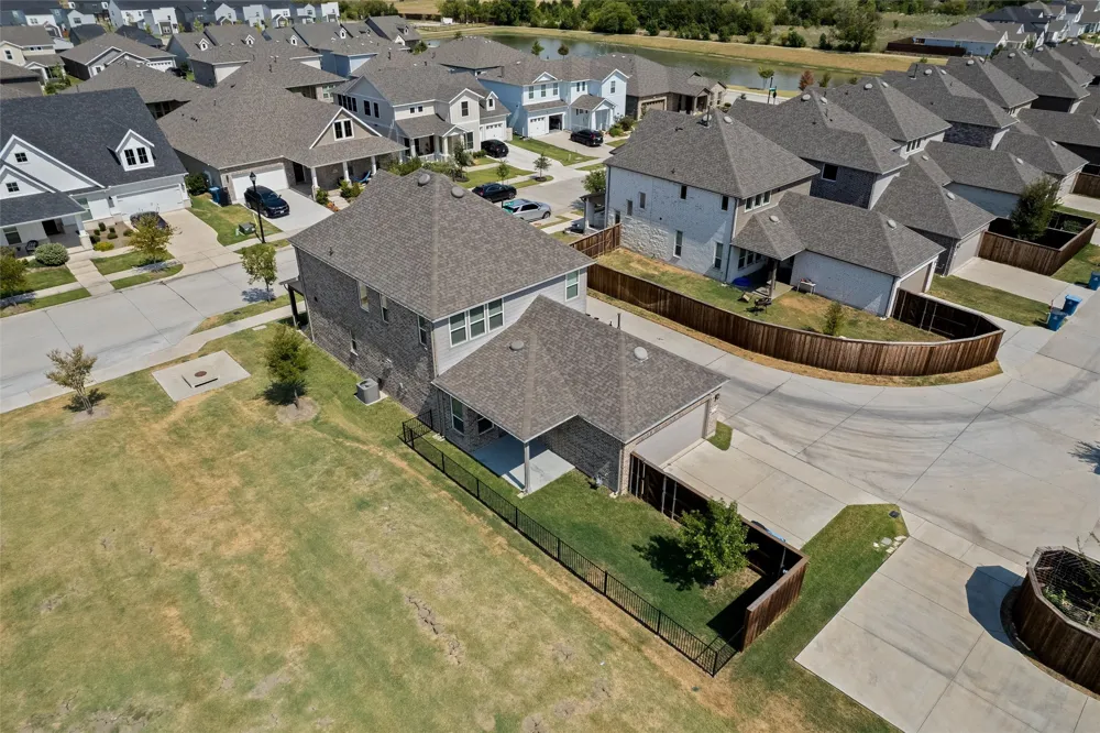 8715 Royal Star Road Rowlett, TX 75089
