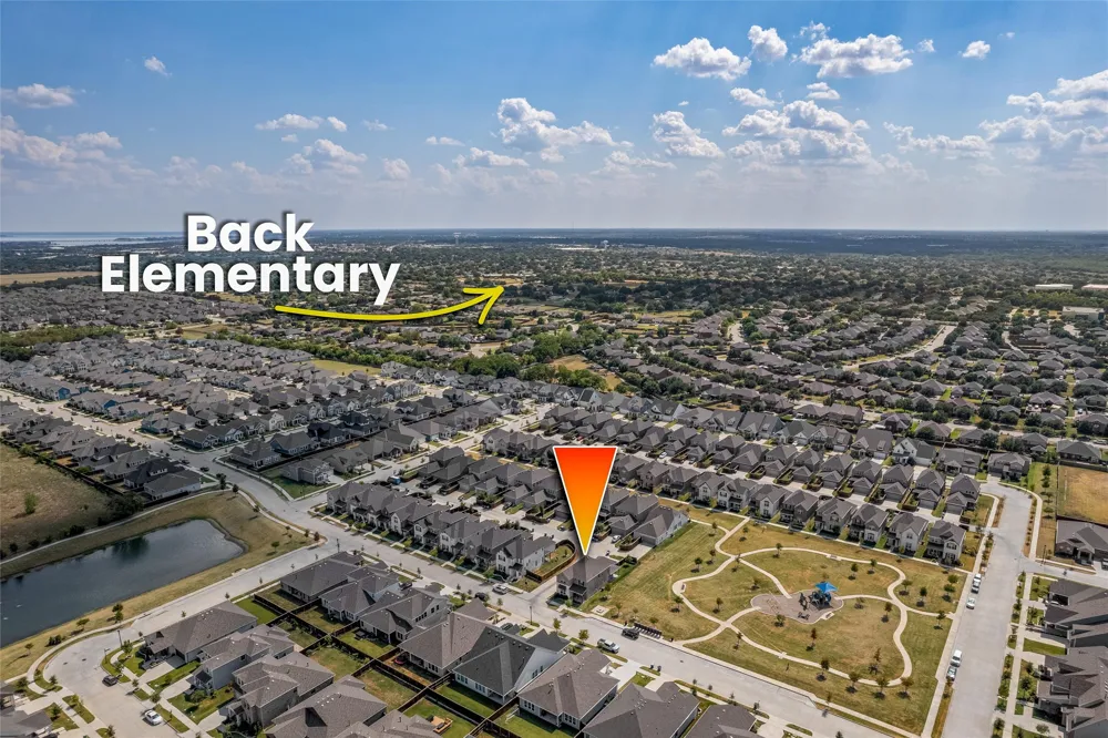 8715 Royal Star Road Rowlett, TX 75089