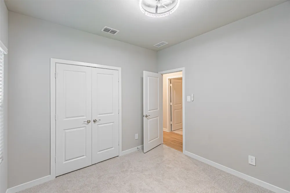 6005 alderton Drive McKinney, TX 75071