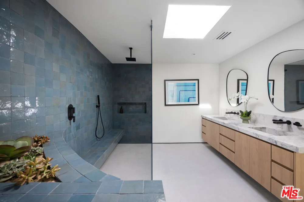 483 E Santiago Way Palm Springs, CA 92264