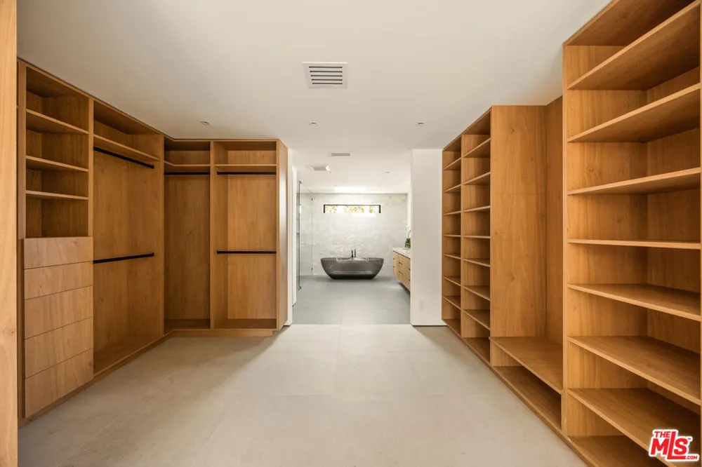 483 E Santiago Way Palm Springs, CA 92264