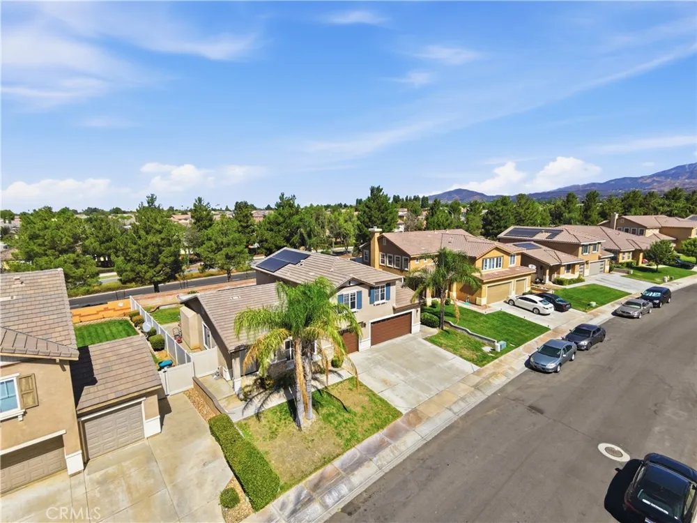 1129 Shooting Star Drive Beaumont, CA 92223