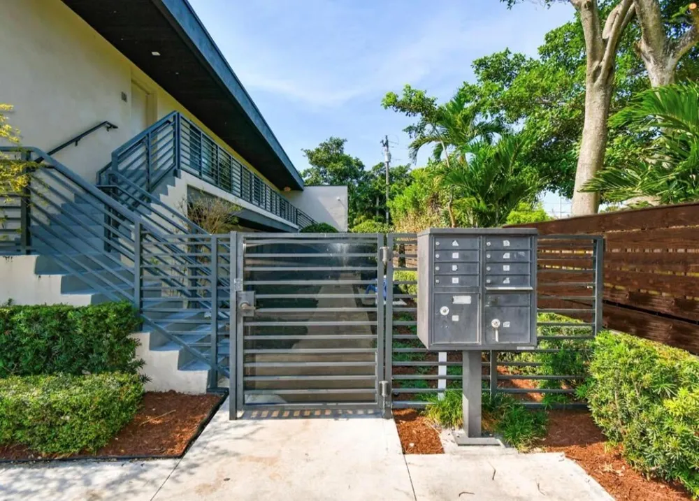1273 NE 38th Street #3 Oakland Park, FL 33334