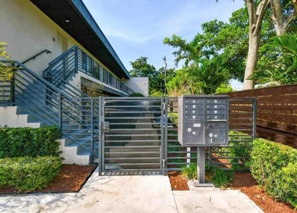 1273 NE 38th Street #3 Oakland Park, FL 33334