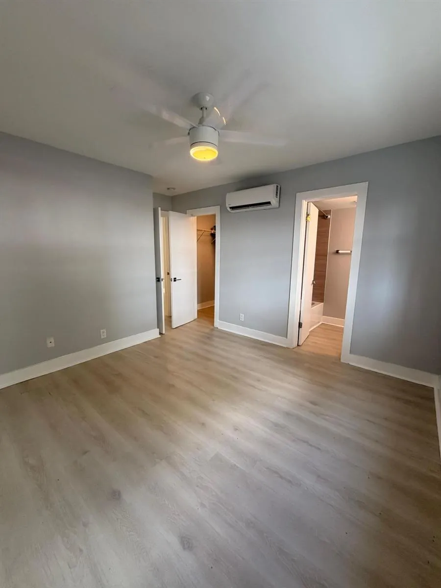 1273 NE 38th Street #3 Oakland Park, FL 33334