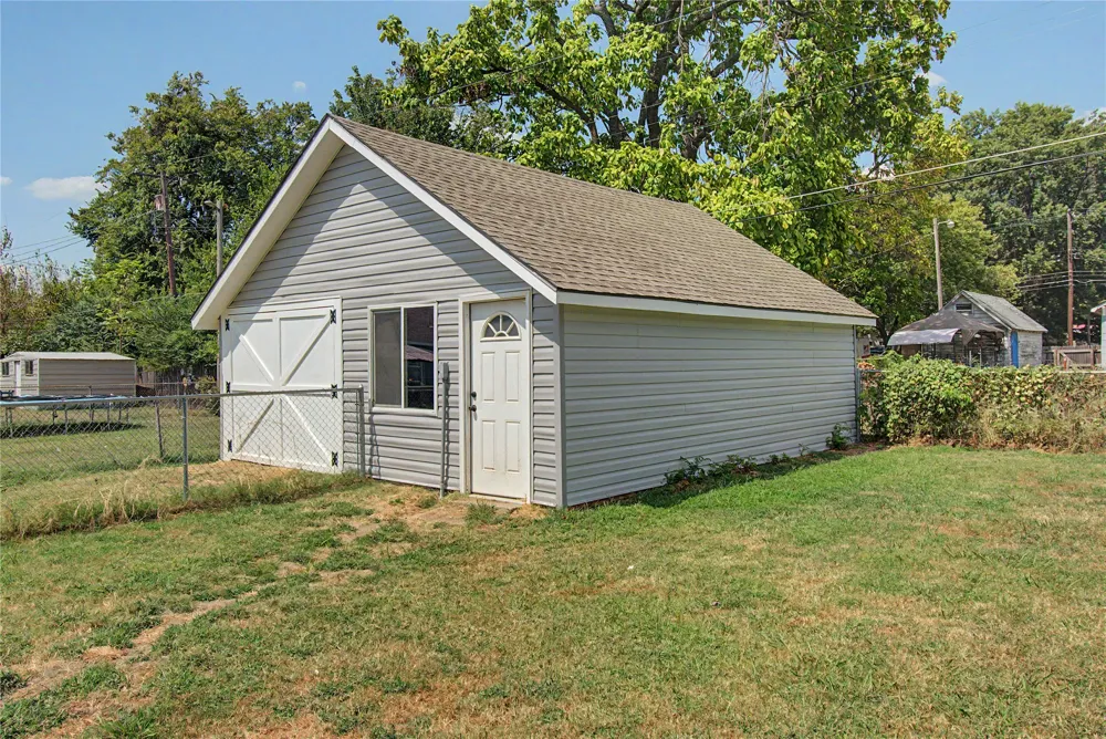 2110 Robison St Muskogee, OK 74403