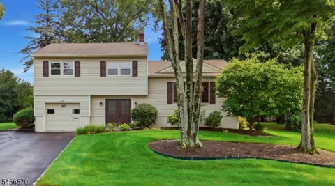 42 Hanover Pl