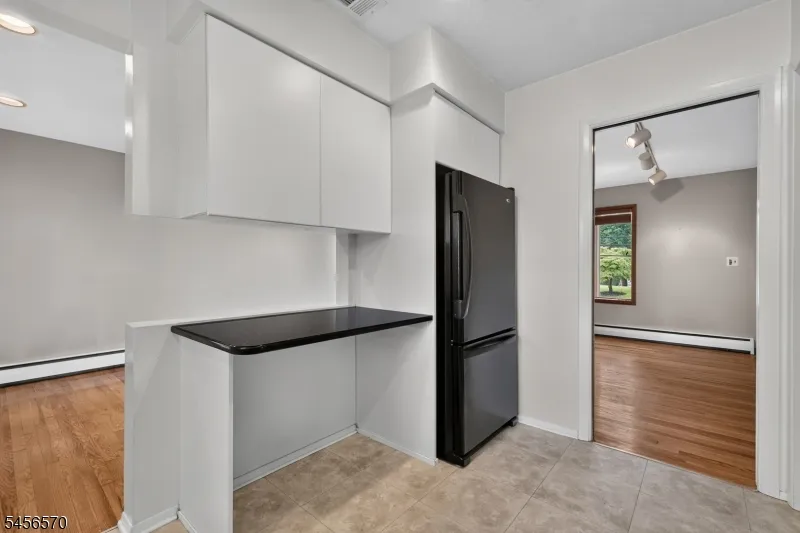 42 Hanover Pl Wayne, NJ 07470