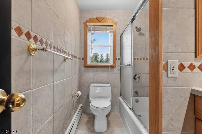 42 Hanover Pl Wayne, NJ 07470