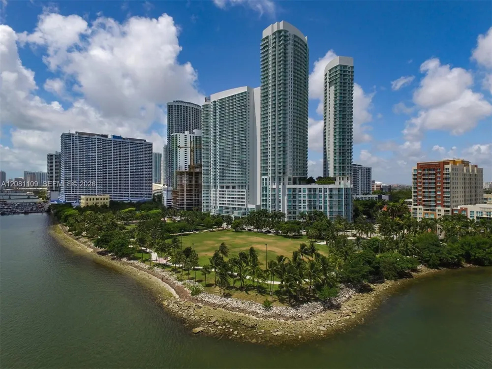 1900 Bayshore Dr #504 Miami, FL 33132