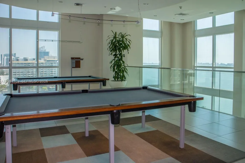 1900 Bayshore Dr #504 Miami, FL 33132