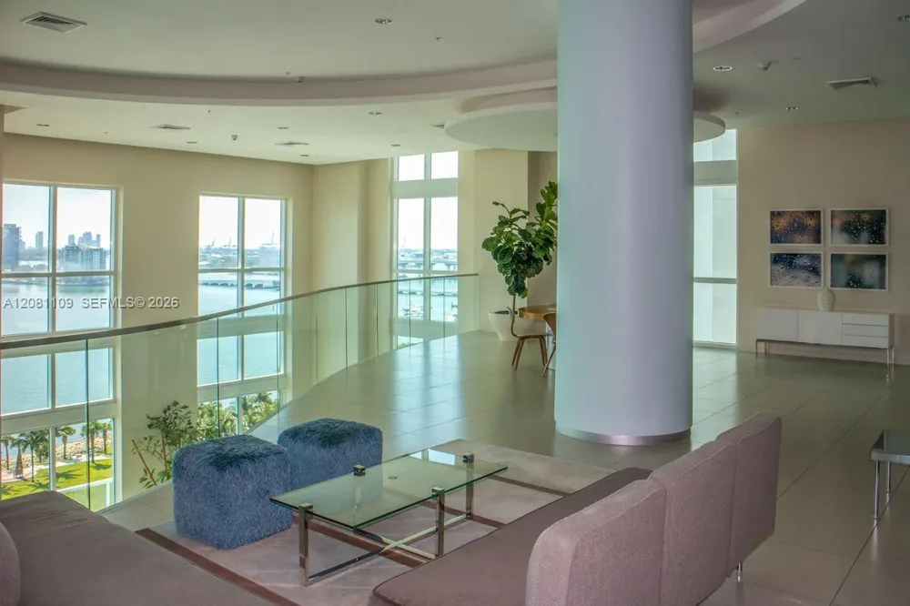 1900 Bayshore Dr #504 Miami, FL 33132