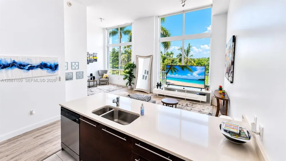 1900 Bayshore Dr #504 Miami, FL 33132