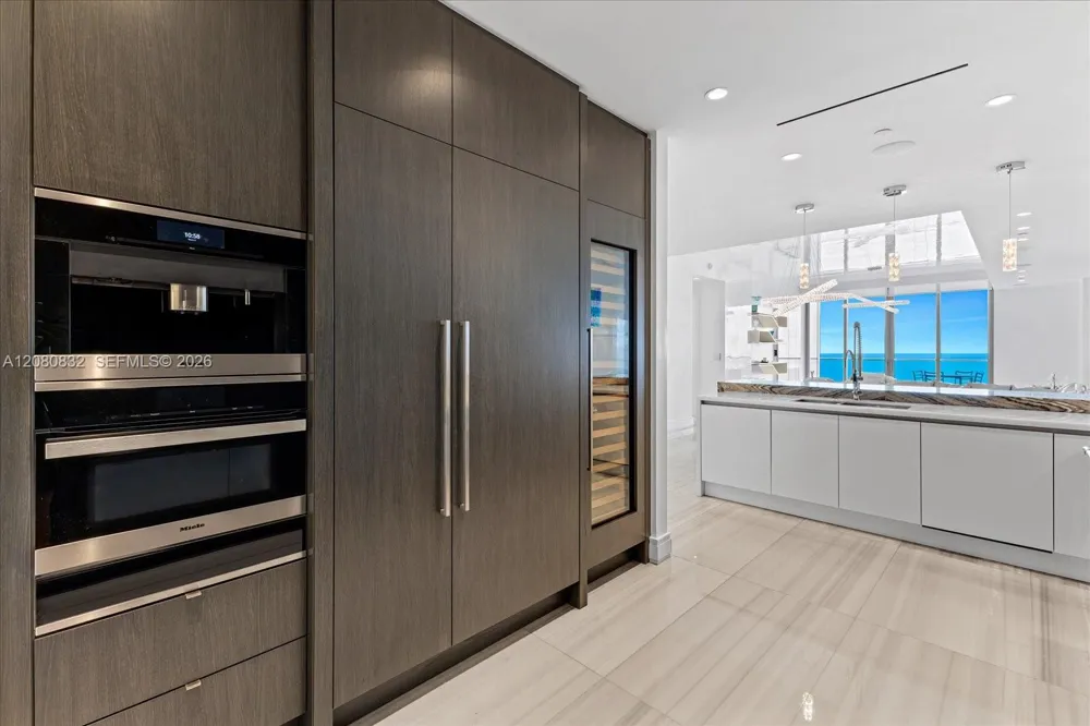 17901 Collins Ave #2802 Sunny Isles Beach, FL 33160
