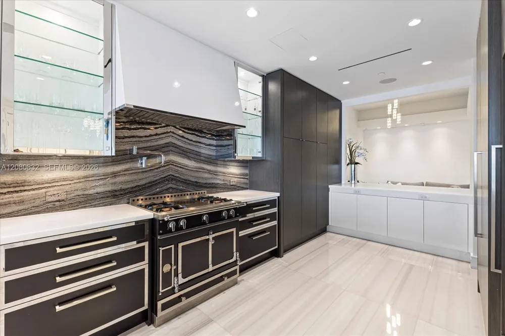 17901 Collins Ave #2802 Sunny Isles Beach, FL 33160