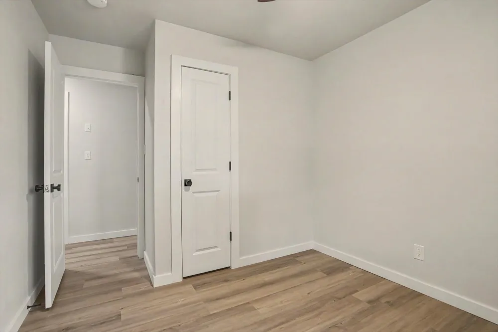 706 E E AVENUE Jenks, OK 74037