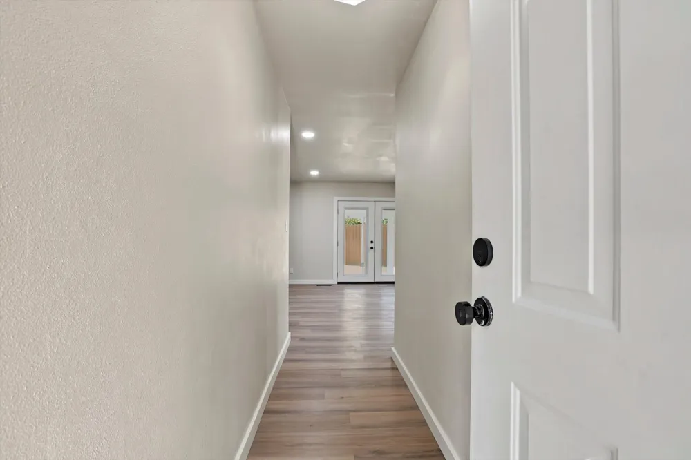 706 E E AVENUE Jenks, OK 74037