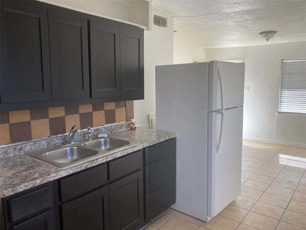 205 E Hoover Avenue Killeen, TX 76541
