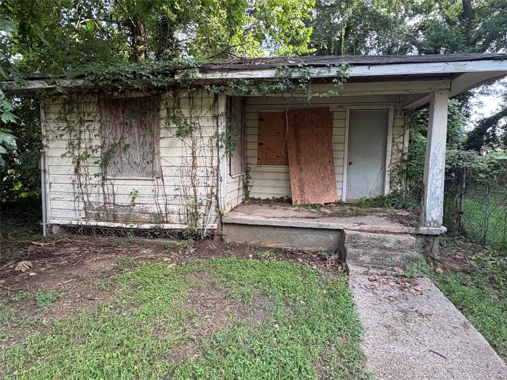 621 Kelly Street Bossier City, LA 71111
