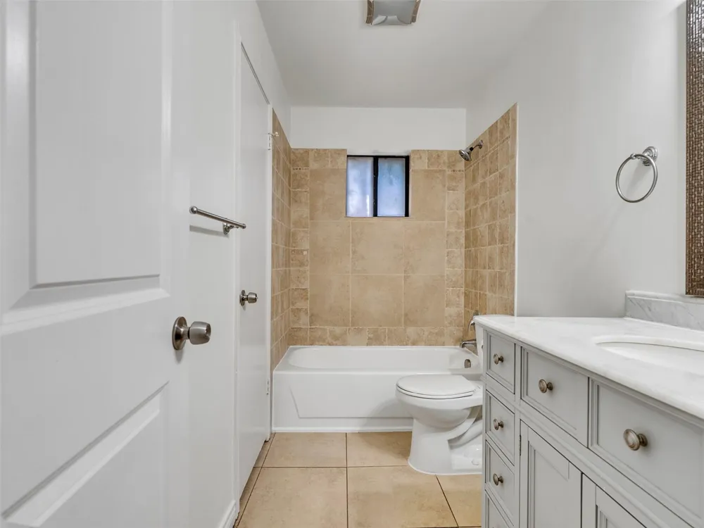 2711 Pheasant Creek Drive Sugar Land, TX 77498