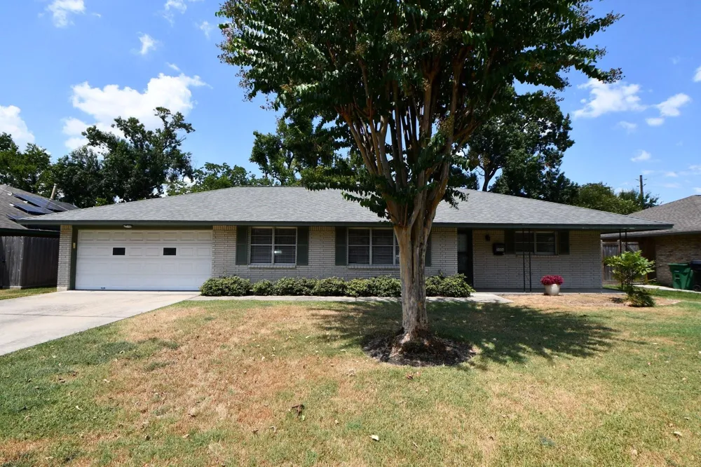 9006 Railton Street Houston, TX 77080