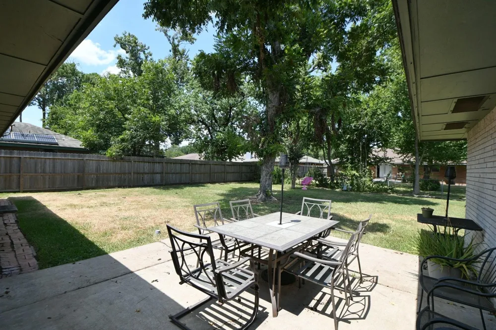 9006 Railton Street Houston, TX 77080